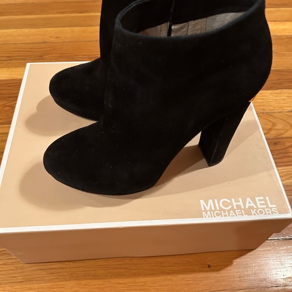 Michael Kors Haven Bootie - Picture 7 of 9